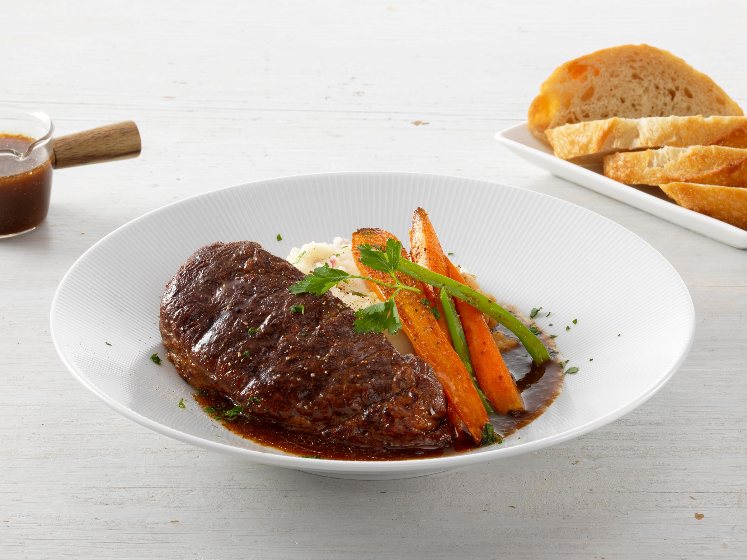 Fully Cooked Long-Cut Boneless Beef Short Ribs